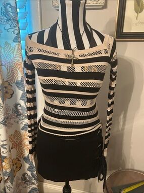 Rare Y2K mesh long sleeve tan/black Arden B Top XS/sm